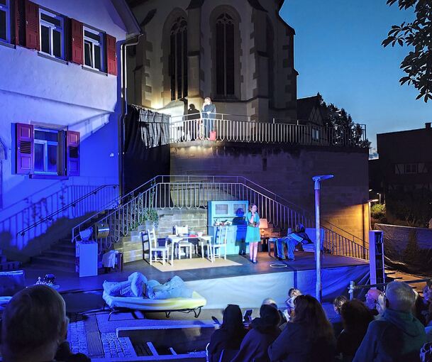 1.300 Besucherinnen und Besucher sind nach Eberdingen zum Theatersommer gekommen.