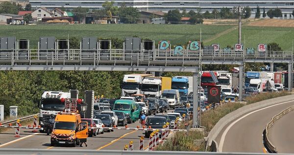 Nichts geht mehr für fast eine Stunde rund um den Engelbergtunnel.