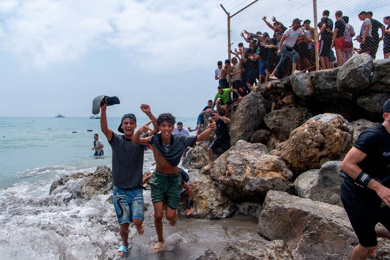 Migranten in Spanien-Exklave Ceuta Migranten in Spanien-Exklave Ceuta