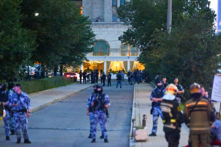 Tote und Verletzte nach Explosion in Moskauer Restaurant Tote und Verletzte nach Explosion in Moskauer Restaurant