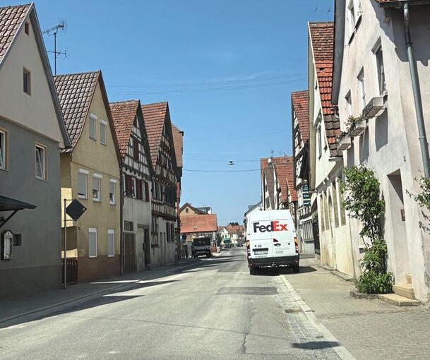 Keine Baustellenbarrieren mehr: Die Ortsdurchfahrt in Steinheim ist wieder offen.