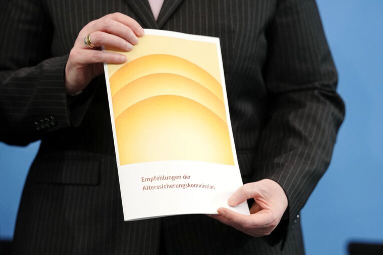 Bericht der Rentenkommission Bericht der Rentenkommission