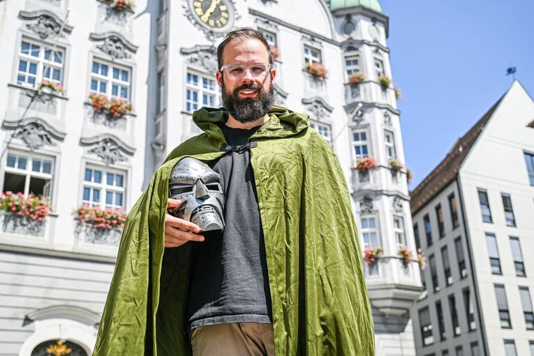 Memmingen lädt Marvel mit Humor-Video zum Avengers-Start ein