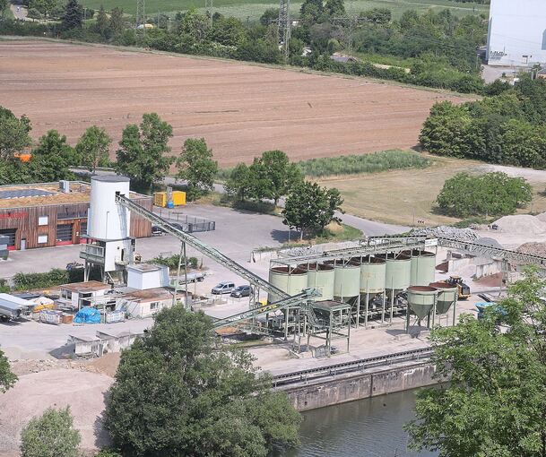Die Betonwerke Pfander, hier auf einem Archivbild: Das Gelände liegt in der Nähe der zukünftigen Klärschlammverbrennungsanlage.