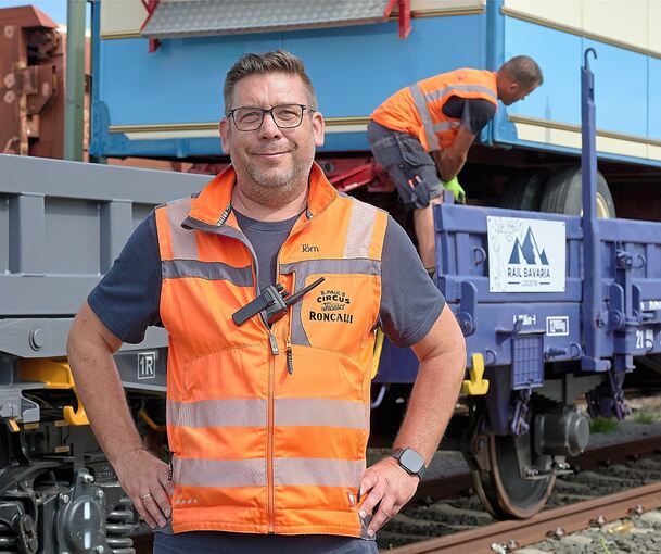 Jörg Enderlein (Bavaria Rail) koordiniert den Roncalli-Sonderzug.