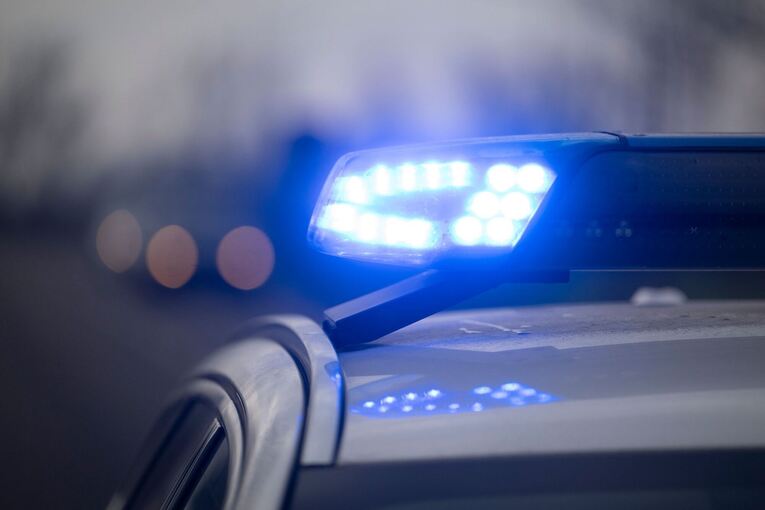 Polizei - Symbolbild Polizei - Symbolbild