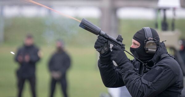 Drohnenabwehr durch Spezialkräfte der Polizei