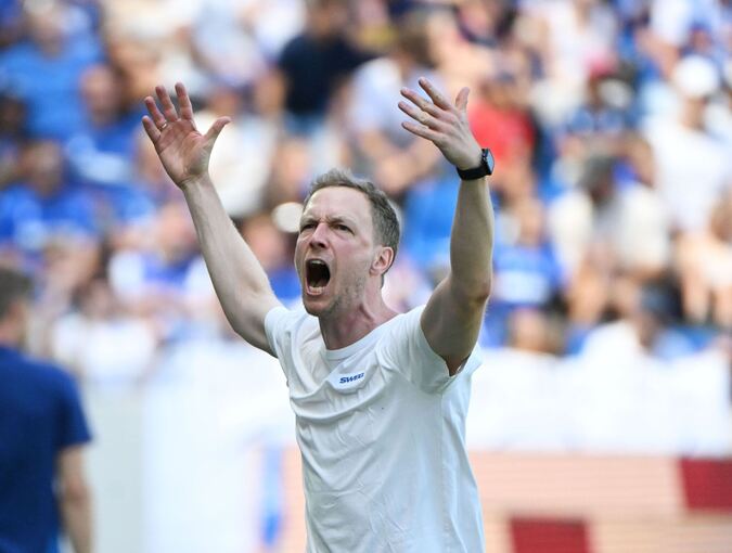 Karlsruher SC - Arminia Bielefeld Karlsruher SC - Arminia Bielefeld