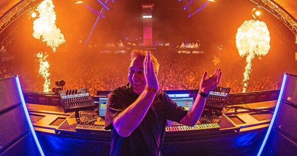 „Ich habe mich immer in allererster Linie als Musiker gesehen“: Paul van Dyk gastiert im September beim Crown of Sound im Schlos „Ich habe mich immer in allererster Linie als Musiker gesehen“: Paul van Dyk gastiert im September beim Crown of Sound im Schlosshof.