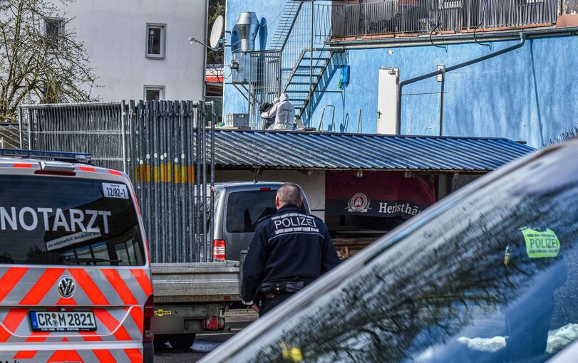 Frau stirbt nach Schüssen Frau stirbt nach Schüssen