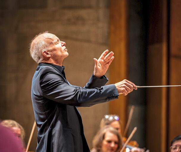Thomas Zehetmair, der Chefdirigent des Stuttgarter Kammerorchesters.