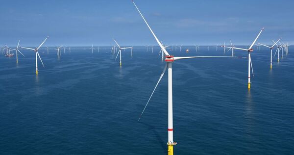 Bau eines Offshore-Windparks von EnBW
