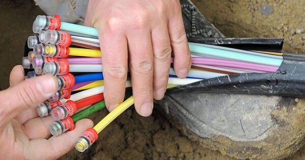 In Sachsenheim waren offenbar Betrüger unterwegs, die sich Unterschriften unter Glasfaserverträgen erschwindeln wollen. In Sachsenheim waren offenbar Betrüger unterwegs, die sich Unterschriften unter Glasfaserverträgen erschwindeln wollen.