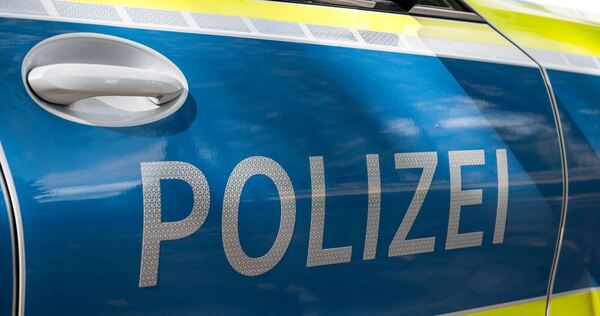 Polizei - Symbolbild Polizei - Symbolbild