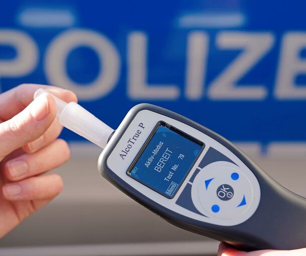 Es wurde ein Atemalkoholtest bei dem 40-Jährigen vorgenommen. Es wurde ein Atemalkoholtest bei dem 40-Jährigen vorgenommen.