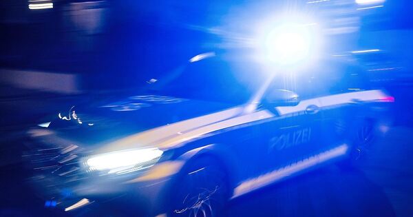 AMG-Mercedes überschlägt sich nahe Marbach: ein Verletzter und hoher ...