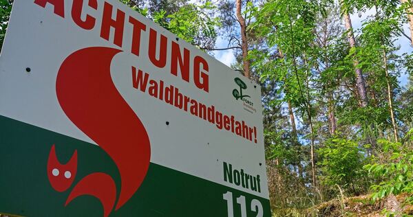 „Die Kommunen brauchen jetzt Geld, um die Brände zu löschen – im wahrsten Sinne des Wortes“, sagt die Grünen-Klimapolitikerin Li „Die Kommunen brauchen jetzt Geld, um die Brände zu löschen – im wahrsten Sinne des Wortes“, sagt die Grünen-Klimapolitikerin Lisa Badum.