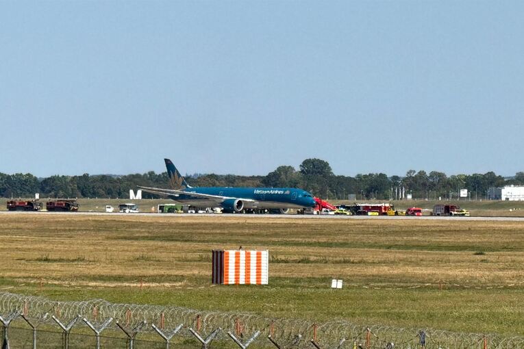 Flugzeug kehrt nach Start am Münchner Flughafen um