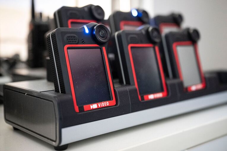 Bodycams für DB-Mitarbeitende an Bahnhöfen Bodycams für DB-Mitarbeitende an Bahnhöfen