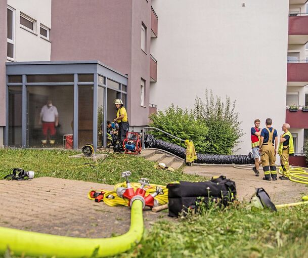 Der Brand war im Kellergeschoss des Mehrfamilienhauses in Schwieberdingen ausgebrochen; die Feuerwehr hatte die Flammen schnell Der Brand war im Kellergeschoss des Mehrfamilienhauses in Schwieberdingen ausgebrochen; die Feuerwehr hatte die Flammen schnell gelöscht.