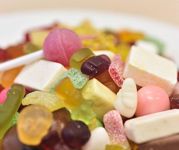 Die Einbrecher nahmen auch Gummibärchen mit. Die Einbrecher nahmen auch Gummibärchen mit.
