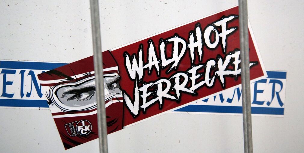 SV Waldhof Mannheim - 1. FC Kaiserslautern SV Waldhof Mannheim - 1. FC Kaiserslautern