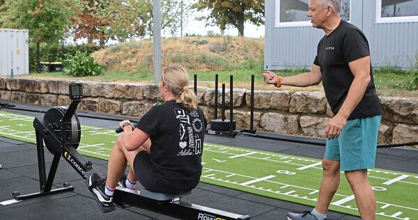 Sport machen an der frischen Luft: Das ist beim Hyrox-Training in der Fuchshofstraße möglich. Sport machen an der frischen Luft: Das ist beim Hyrox-Training in der Fuchshofstraße möglich.