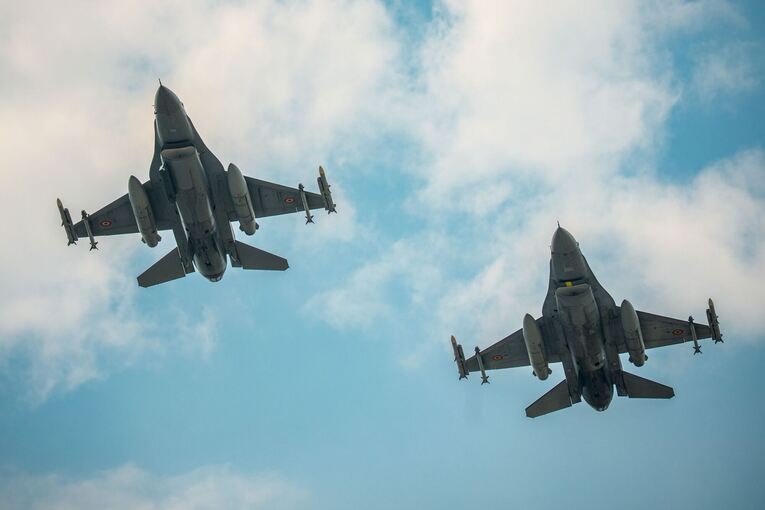 Rumänische Kampfjets haben eine Seedrohne zerstört