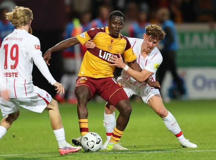 FC Motherwell - SC Freiburg FC Motherwell - SC Freiburg