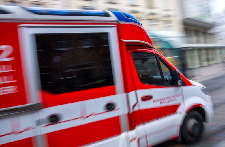 Notarzt im Blaulicht-Einsatz