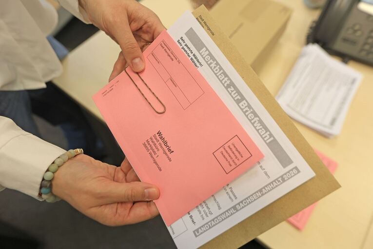 Vorbereitung für Briefwahl in Sachsen-Anhalt Vorbereitung für Briefwahl in Sachsen-Anhalt