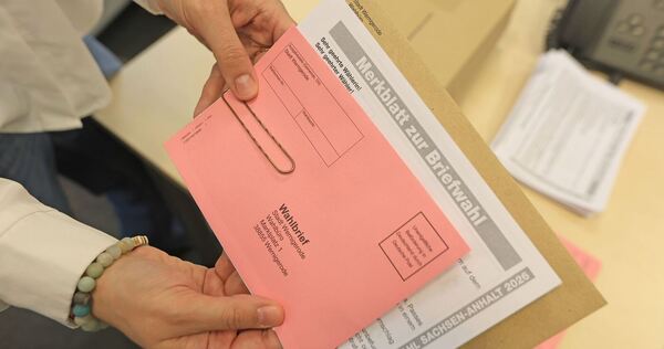Vorbereitung für Briefwahl in Sachsen-Anhalt