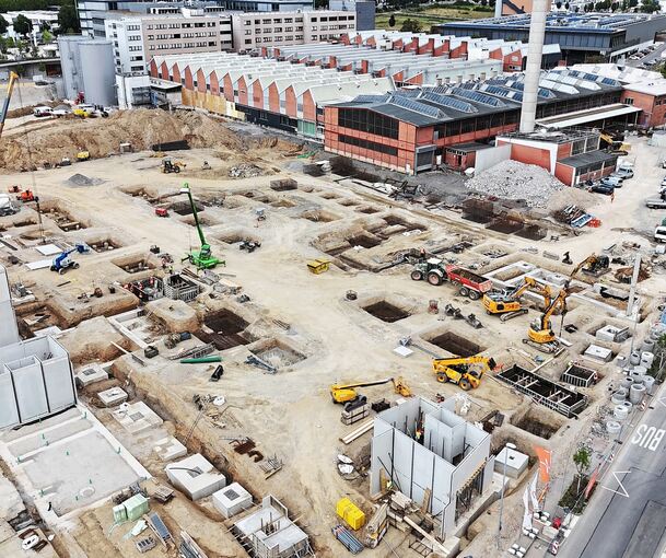Rasanter Fortschritt: Der Projektentwickler Inbright baut auf dem ehemaligen Mann+Hummel-Areal ein Industriezentrum. Die Hallen bleiben stehen. Schon Mitte 2027 sollen die rund 100.000 Quadratmeter Fläche vermietet werden.