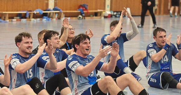 Geht mit dem SVK in seine 18. Saison: Kapitän Christopher Tinti (vorne).