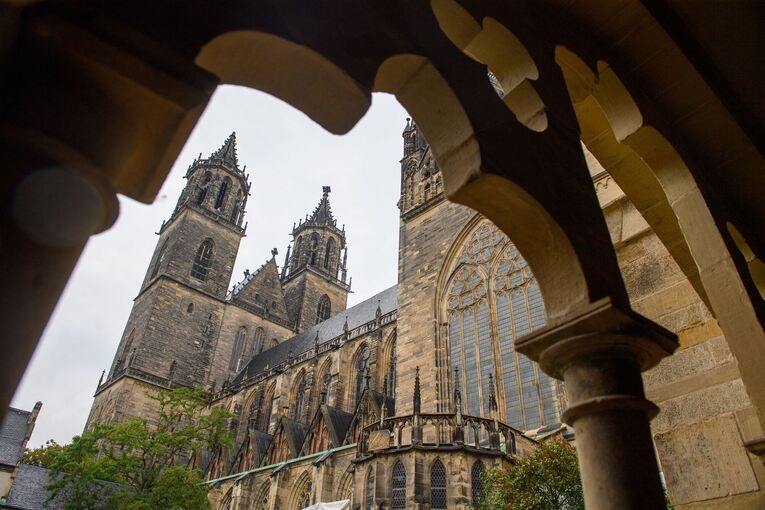 Grabmahl von Kaiser Otto im Magdeburger Dom Grabmahl von Kaiser Otto im Magdeburger Dom
