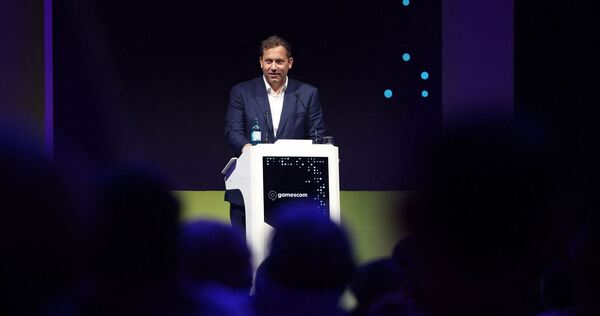 Lars Klingbeil auf der Gamescom 2026