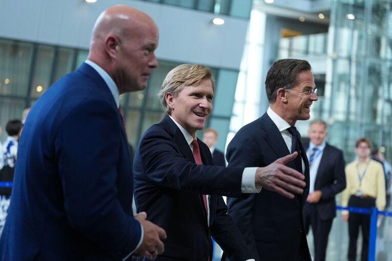 Stellvertretender US-Verteidigungsminister bei der Nato Stellvertretender US-Verteidigungsminister bei der Nato