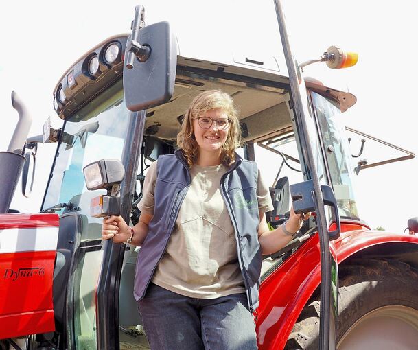 Mutter, Tochter, Landwirtin: Sarah Escher-Gauß wirbelt in Remseck an allen Fronten.