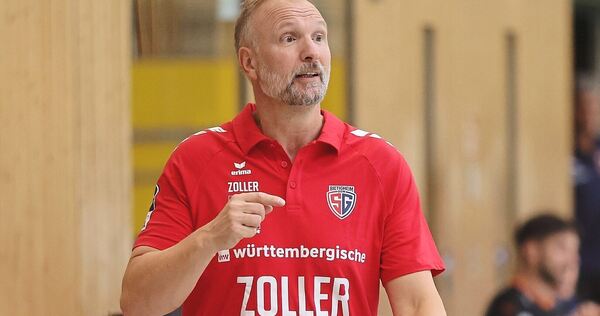 Braucht für sein Tempospiel absolute Fitness: SG-Coach Hartmut Mayerhoffer.