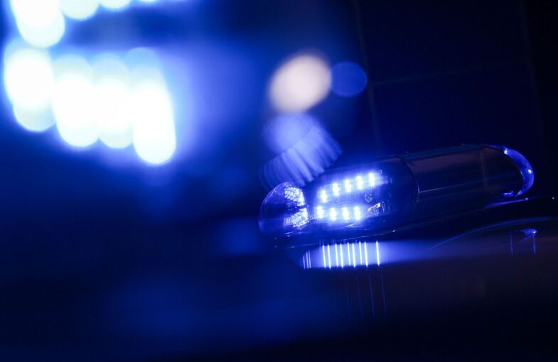 Blaues LED-Licht auf Funkstreifenwagen