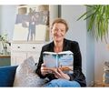 „Commissario Leonessa: Tod am Gardasee“: Das Schreiben ihres ersten Krimis hat Julia Haussmann geholfen, den Tod ihrer Mutter zu „Commissario Leonessa: Tod am Gardasee“: Das Schreiben ihres ersten Krimis hat Julia Haussmann geholfen, den Tod ihrer Mutter zu verarbeiten.