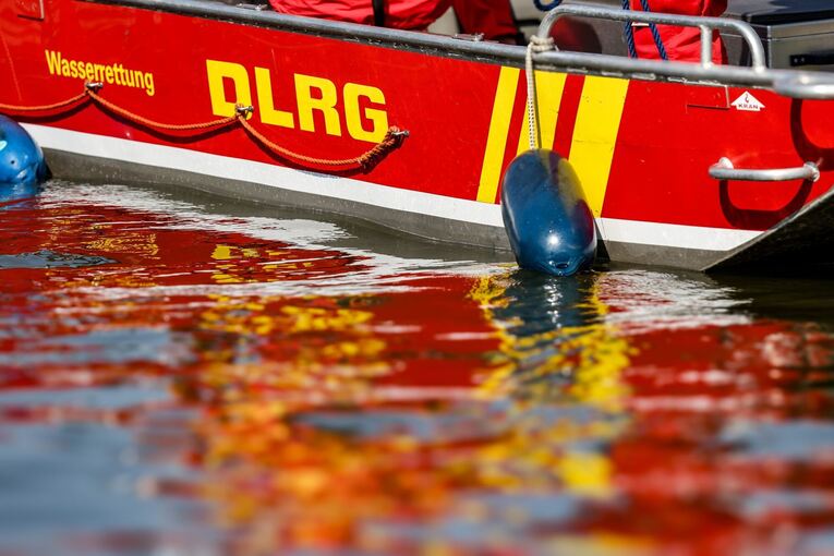 Toter aus Baggersee geborgen Toter aus Baggersee geborgen