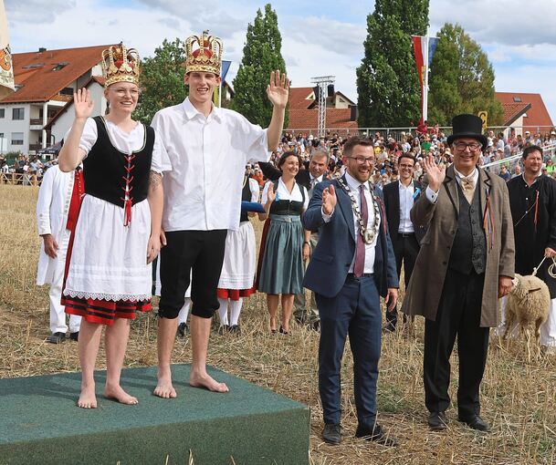 Lisa Link-Wohlfahrt und Jannick Belz sind das neue Schäferlauf-Königspaar.
