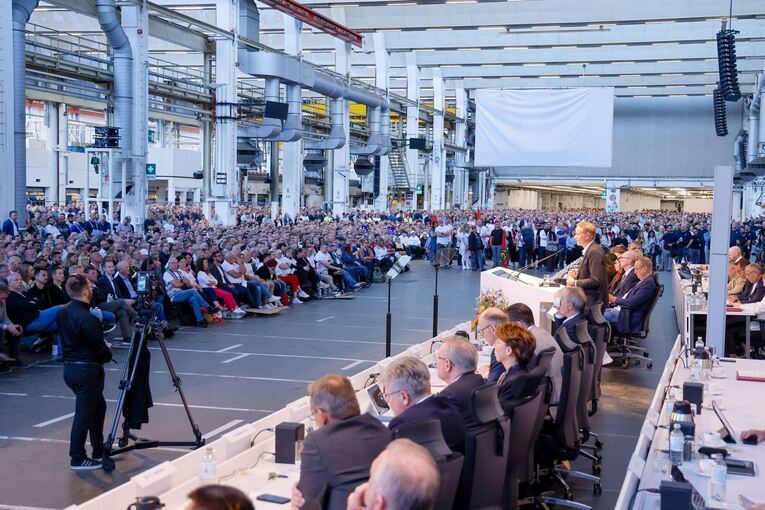 Betriebsversammlung bei VW in Wolfsburg Betriebsversammlung bei VW in Wolfsburg
