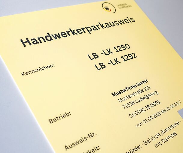 Der Parkausweis ist für Handwerksbetriebe gedacht, die darauf angewiesen sind, Material und Maschinen mit ihren Fahrzeugen nah am Einsatzort abzustellen.