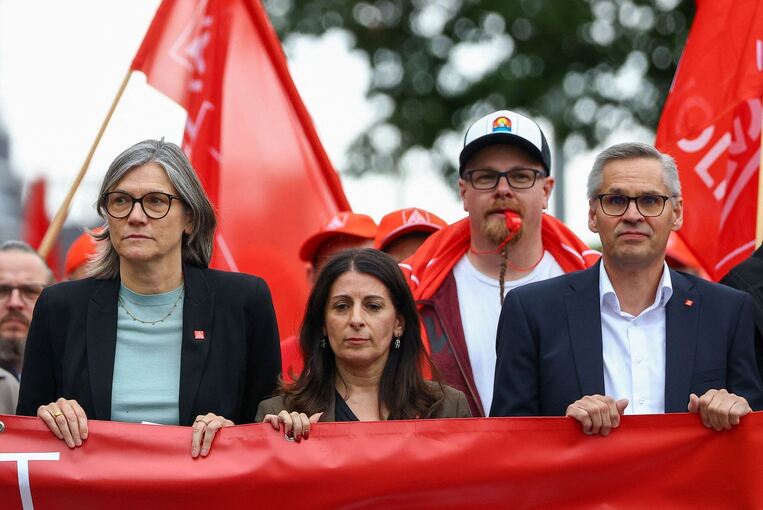 VW-Aufsichtsrat und IG-Metall-Protesttag - Wolfsburg VW-Aufsichtsrat und IG-Metall-Protesttag - Wolfsburg
