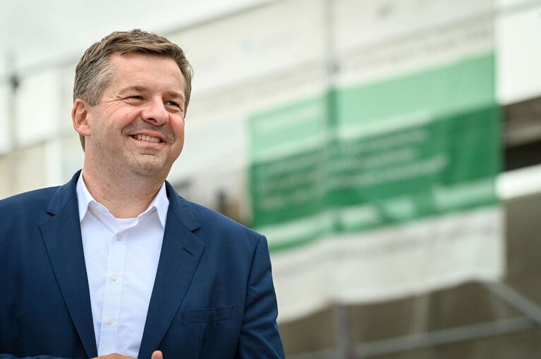 Ministerpräsident Schulze besucht Neubauprojekt Ministerpräsident Schulze besucht Neubauprojekt