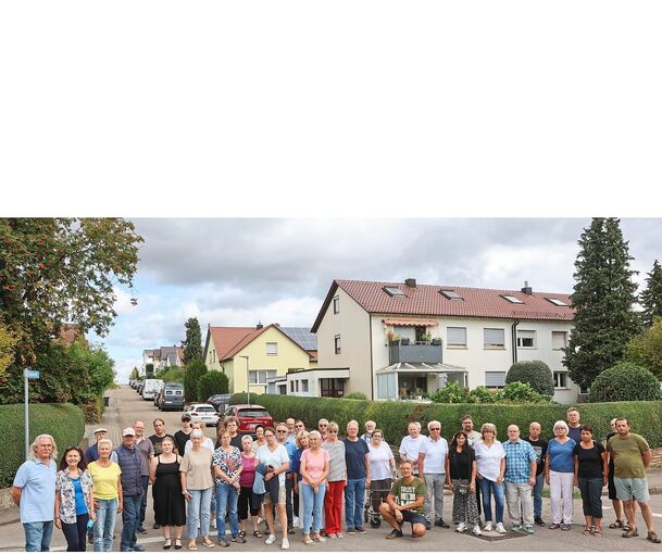 Viele Bewohner der Weststadt sind verärgert. Dutzende von ihnen kamen zum Fototermin.