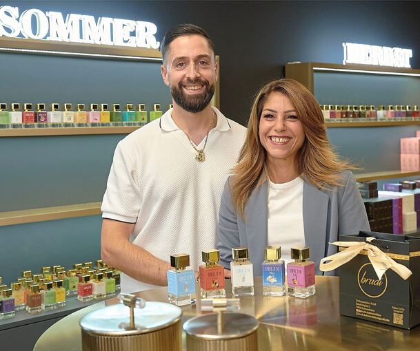 Mike Caruso und Teresa Furco bringen die Parfüms der Brudi Duftmanufaktur exklusiv nach Ludwigsburg.