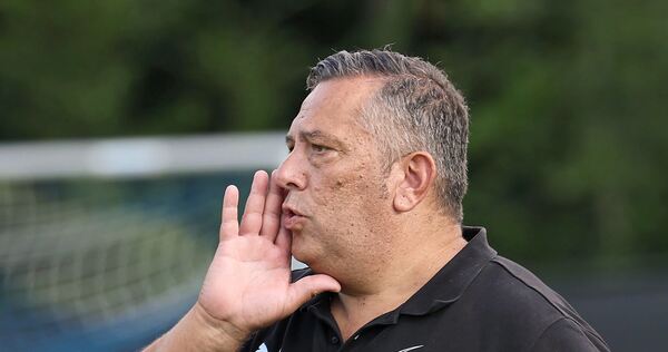 Erschüttert: SVK-Coach Roberto Raimondo. Erschüttert: SVK-Coach Roberto Raimondo.